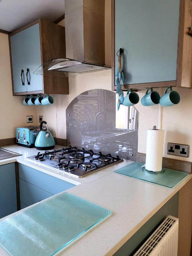 Luxury Woodland Retreat Holiday Home - Shorefield Country Park 다운턴 외부 사진